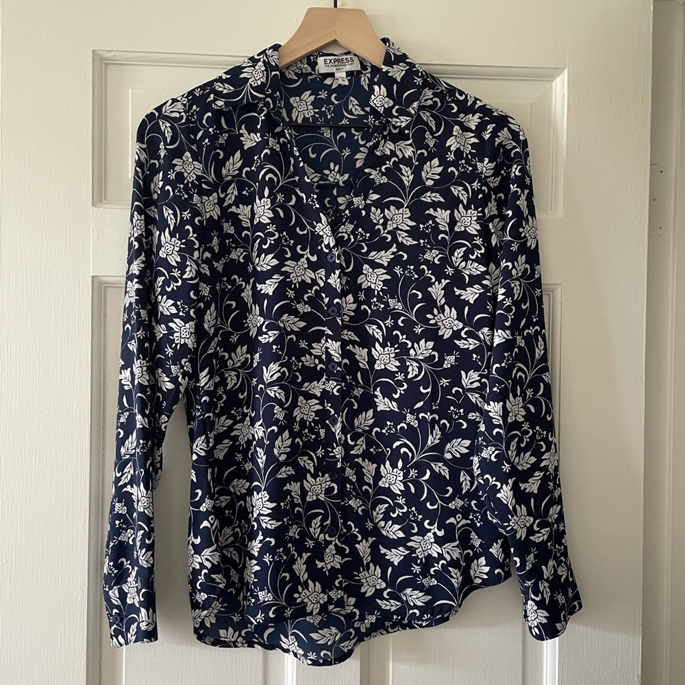 Slim Fit Floral Portofino Blouse